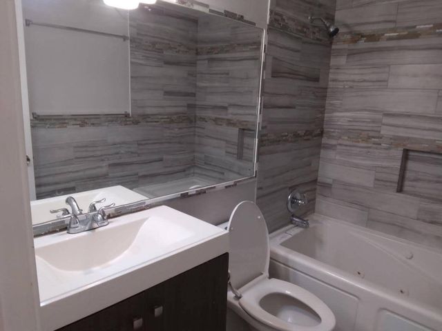 71 Easthampton C, West Palm Beach, FL 33417