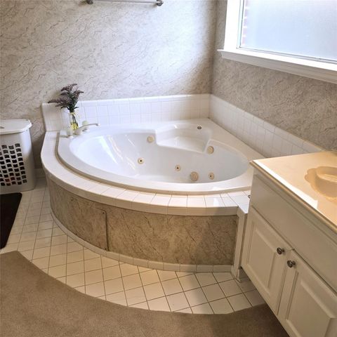 2431 Oyster Loop Drive, Sugar Land, TX 77478