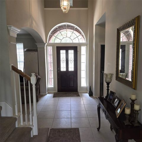 2431 Oyster Loop Drive, Sugar Land, TX 77478