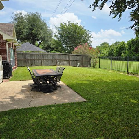 2431 Oyster Loop Drive, Sugar Land, TX 77478