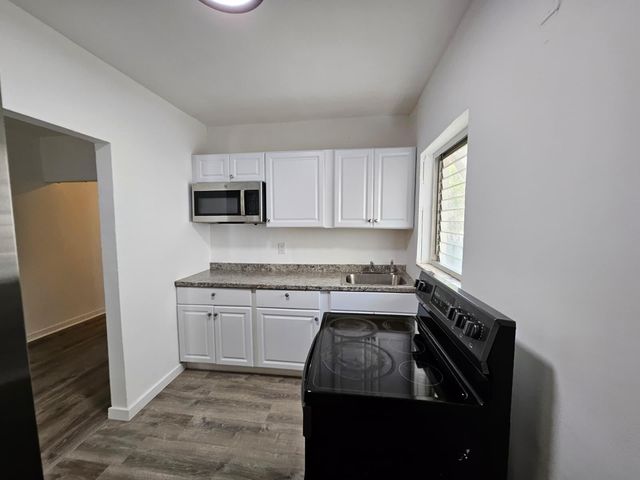 1732 SW 21st Terrace, Miami, FL 33145