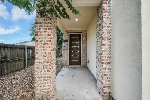 3327 Kilgore Street D, Houston, TX 77021
