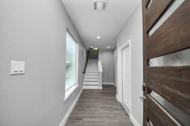 3327 Kilgore Street D, Houston, TX 77021