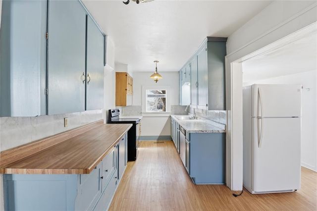 127 S Randlett Street, Hobart, OK 73651