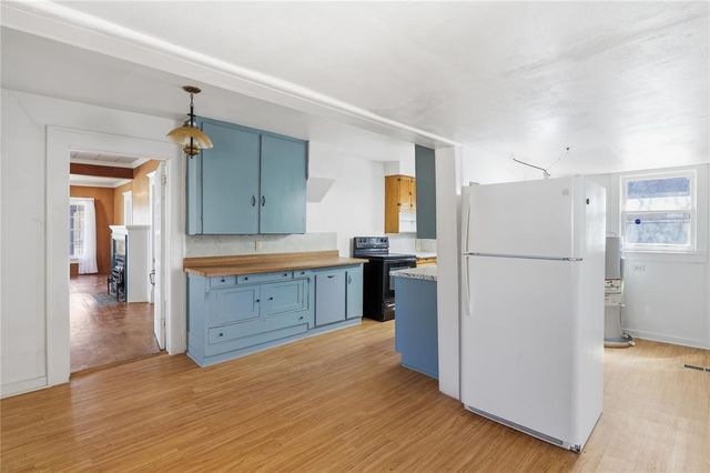 127 S Randlett Street, Hobart, OK 73651