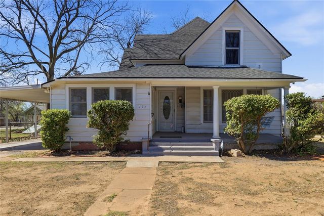 127 S Randlett Street, Hobart, OK 73651