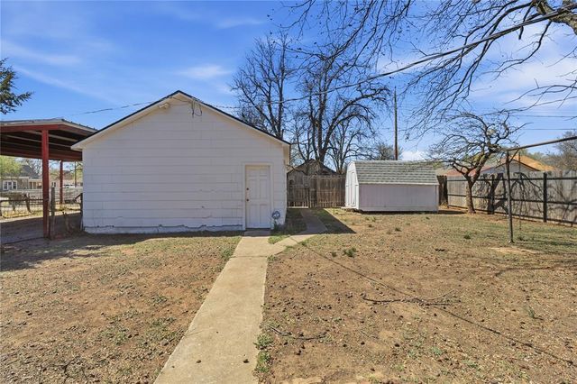 127 S Randlett Street, Hobart, OK 73651