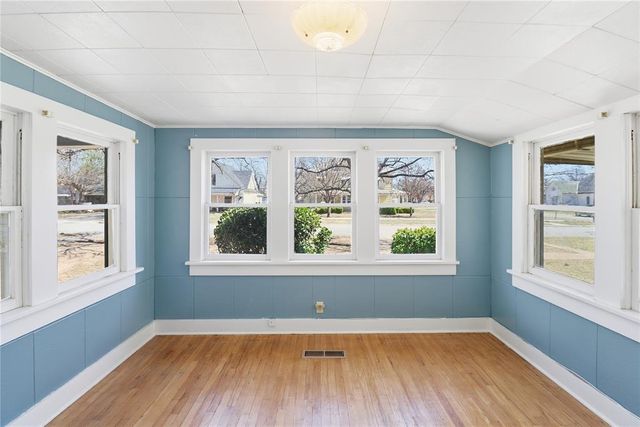 127 S Randlett Street, Hobart, OK 73651