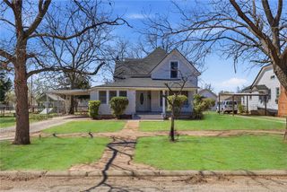 127 S Randlett Street, Hobart, OK 73651
