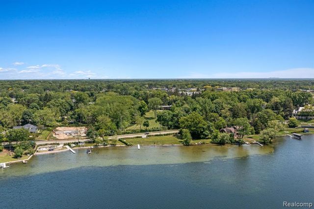 0000 Franklin, Bloomfield Hills, MI 48302