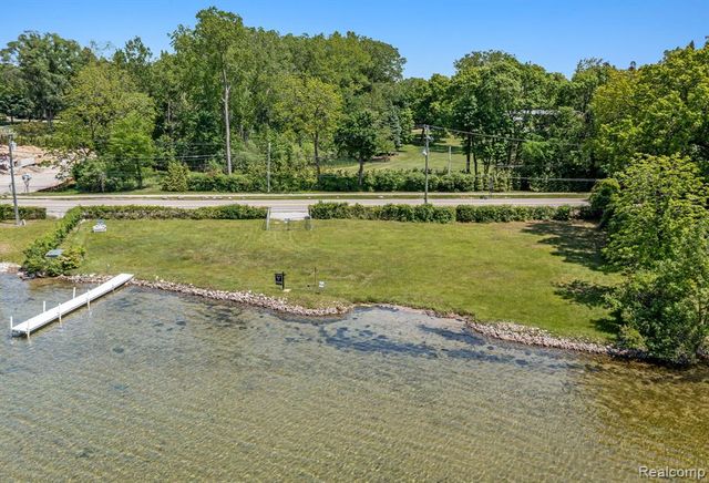 0000 Franklin, Bloomfield Hills, MI 48302
