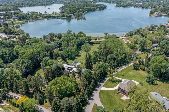 0000 Franklin, Bloomfield Hills, MI 48302