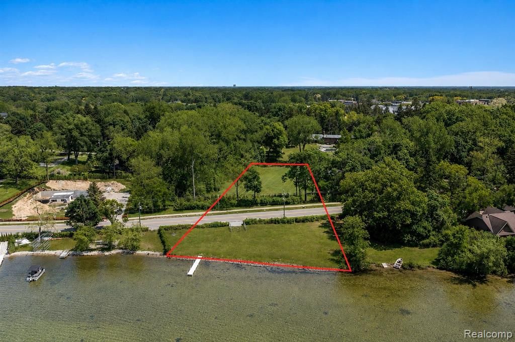 0000 Franklin, Bloomfield Hills, MI 48302