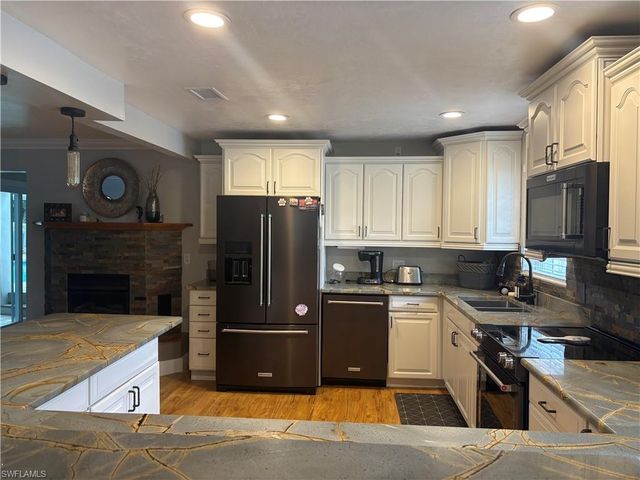 1343 Woodmere LN, Fort Myers, FL 33919