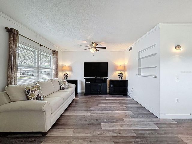 11832 BOYNTON LANE 24B, New Port Richey, FL 34654