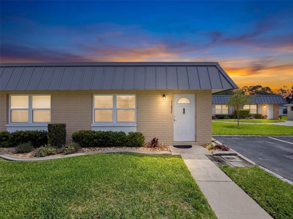 11832 BOYNTON LANE 24B, New Port Richey, FL 34654