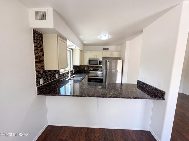 7102 S Vuelta De Tranquilidad, Tucson, AZ 85756