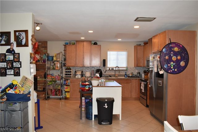 4429 Rimcrest Road, Las Vegas, NV 89121