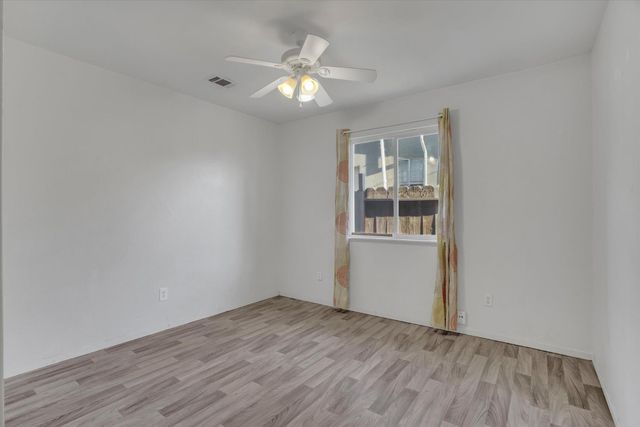 336 S Airport Way, Stockton, CA 95205