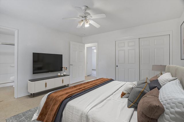 336 S Airport Way, Stockton, CA 95205