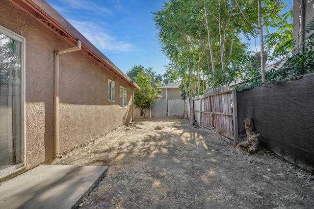 336 S Airport Way, Stockton, CA 95205