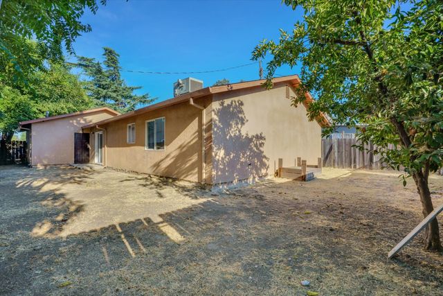 336 S Airport Way, Stockton, CA 95205