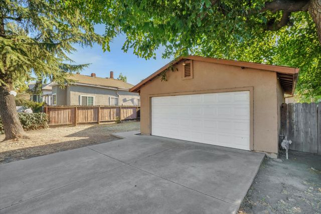 336 S Airport Way, Stockton, CA 95205