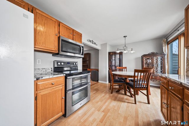 111 Mallane Lane 14B, Naugatuck, CT 06770