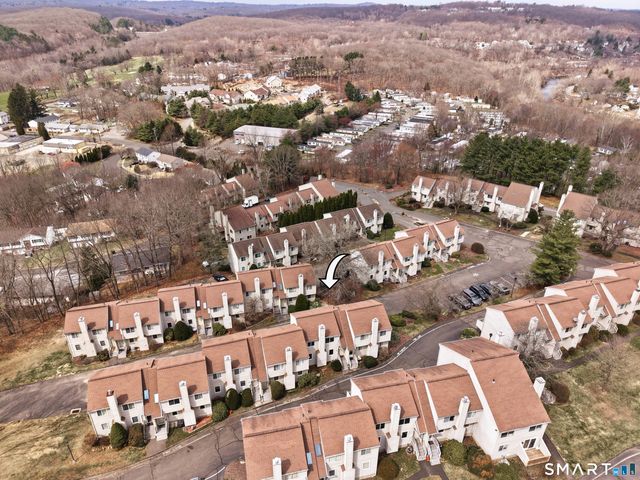 111 Mallane Lane 14B, Naugatuck, CT 06770