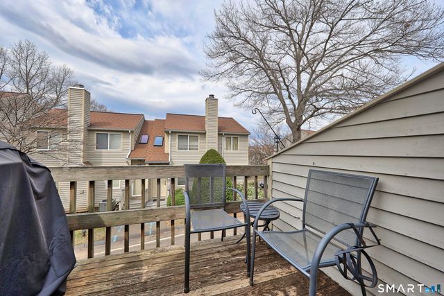 111 Mallane Lane 14B, Naugatuck, CT 06770