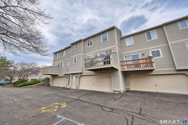 111 Mallane Lane 14B, Naugatuck, CT 06770