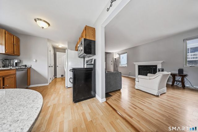 111 Mallane Lane 14B, Naugatuck, CT 06770