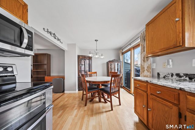 111 Mallane Lane 14B, Naugatuck, CT 06770