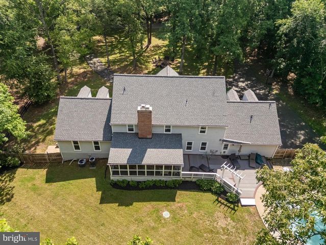 10080 GREENWICH WOOD DR, Nokesville, VA 20181