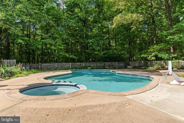10080 GREENWICH WOOD DR, Nokesville, VA 20181