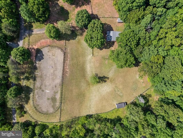 10080 GREENWICH WOOD DR, Nokesville, VA 20181