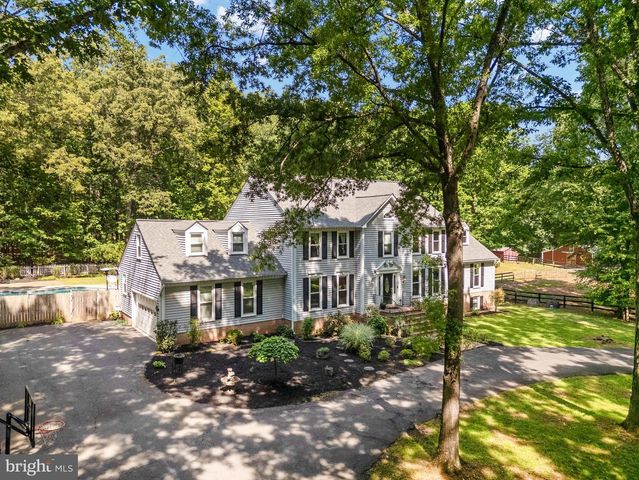 10080 GREENWICH WOOD DR, Nokesville, VA 20181