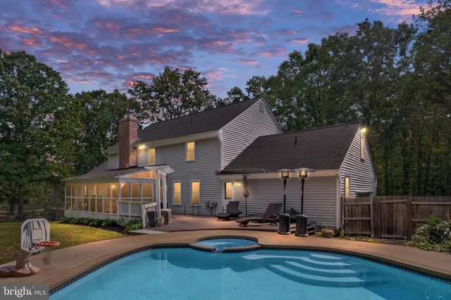 10080 GREENWICH WOOD DR, Nokesville, VA 20181