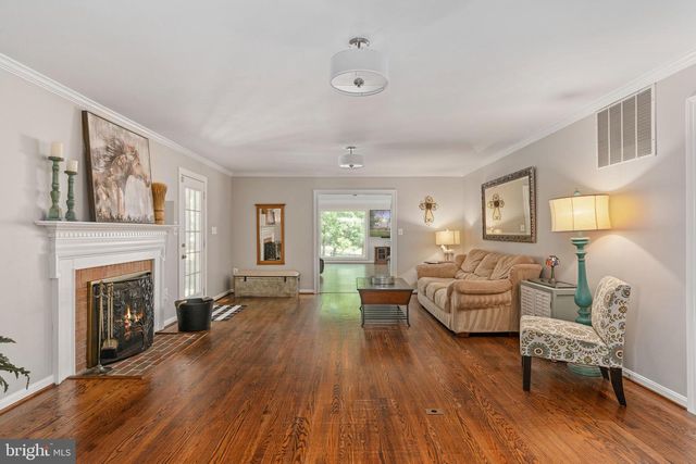 10080 GREENWICH WOOD DR, Nokesville, VA 20181