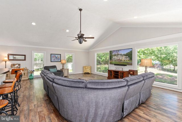 10080 GREENWICH WOOD DR, Nokesville, VA 20181
