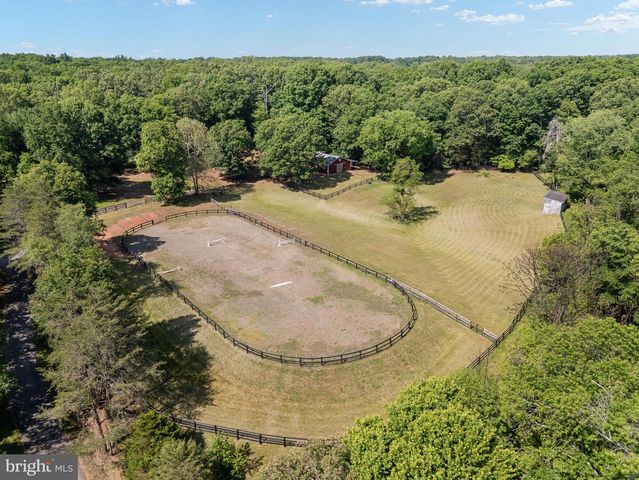 10080 GREENWICH WOOD DR, Nokesville, VA 20181