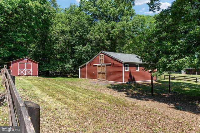 10080 GREENWICH WOOD DR, Nokesville, VA 20181