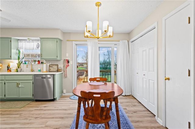 215 Pebblebrook Lane, Grain Valley, MO 64029