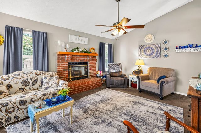 1147 Bumblebee Way, Greenfield, IN 46140