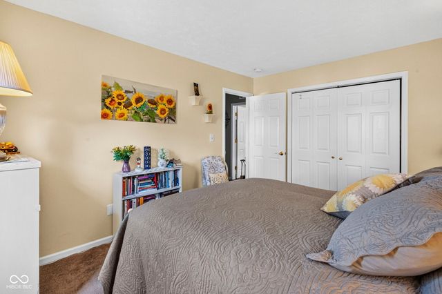 1147 Bumblebee Way, Greenfield, IN 46140