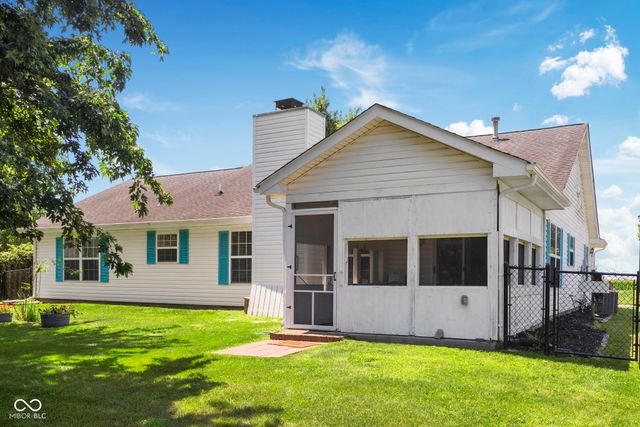 1147 Bumblebee Way, Greenfield, IN 46140