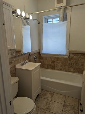 108 Washington St 9, Boston, MA 02135