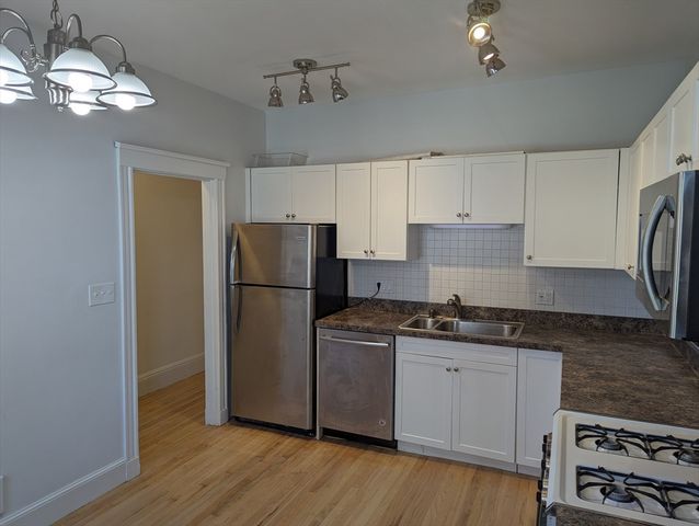 108 Washington St 9, Boston, MA 02135