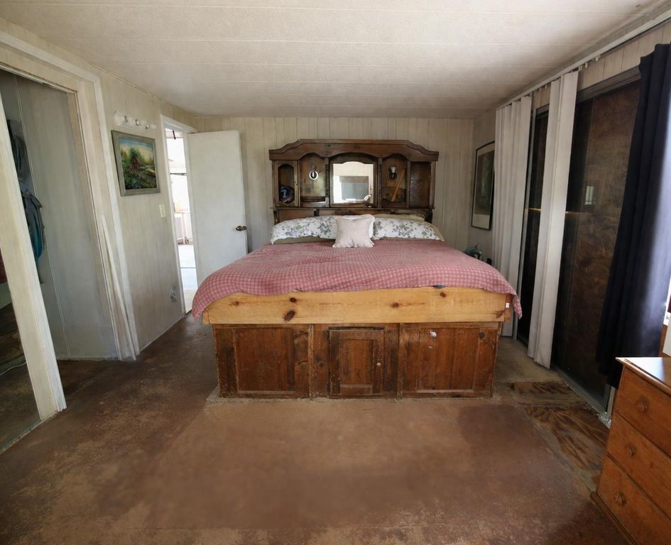 Image 12 of property listing at 33404 Robinhood Drive, Coarsegold, CA 93614