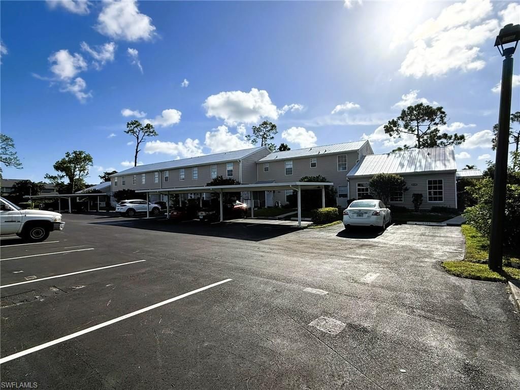6129 Lake Front DR, Fort Myers, FL 33908